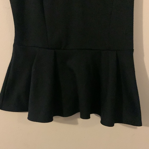 Guess Los Angeles Women Jet Black Anita Lace Up Peplum Blouse Tennis Skirt - Picture 3 of 7